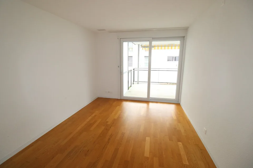 Moderne 3.5-Zimmerwohnung mit Balkon – Foto 11 von 13