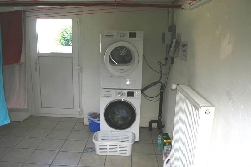 Zu vermieten charmantes 3,5-Zimmer-Apartment im Erdgeschoss eines kleinen Gebäudes – Foto 9 von 11