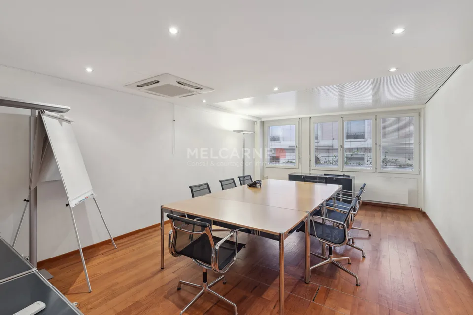 Bureaux d'env. 345 m² à vendre - Proche du lac – foto 6 di 8
