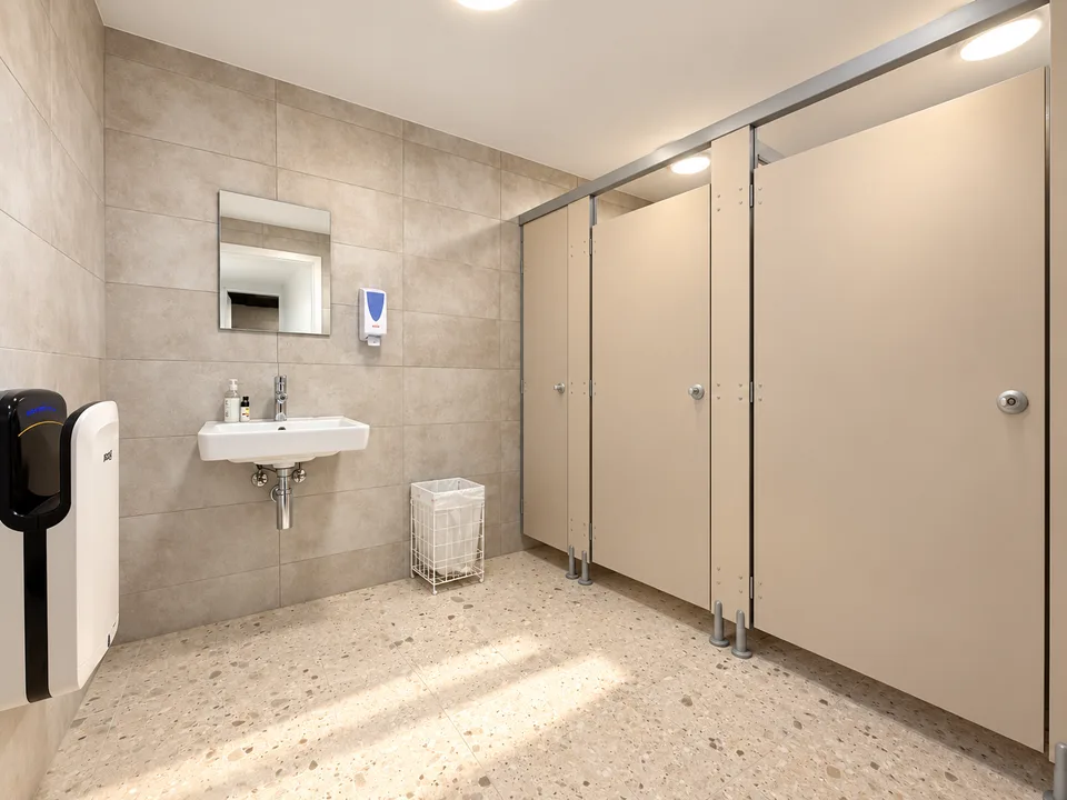 IHR ZUKÜNFTIGER GEWERBERAUM IN SAINT-AUBIN – 56, 98 ODER 105 M2 – Foto 5 von 7