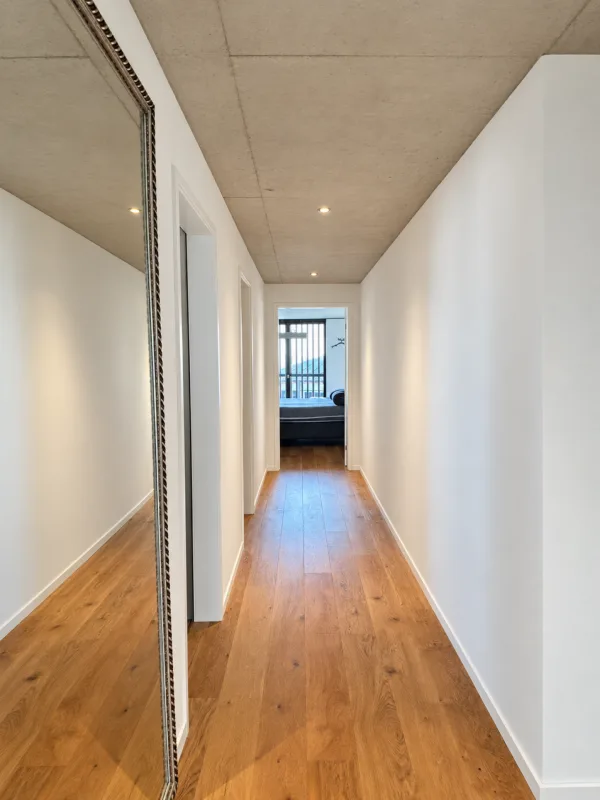 Moderne 4.5 Zimmer-Wohnung mit Weitblick – Foto 5 von 10