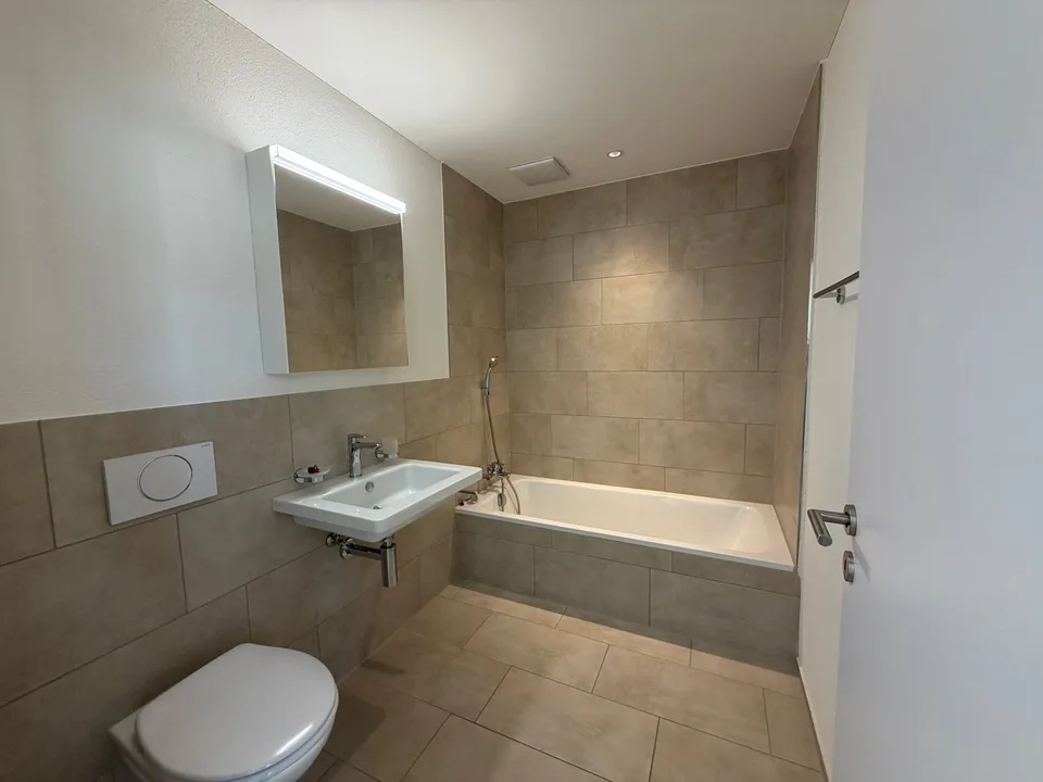 Attraktive 3.5-Zimmer-Wohnung an ruhiger Lage in Rothrist – Foto 6 von 8