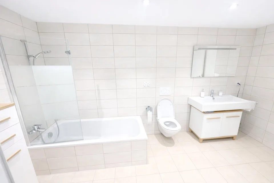 Helle Wohnung mit schöner Aussicht an ruhiger Lage – Foto 5 von 12