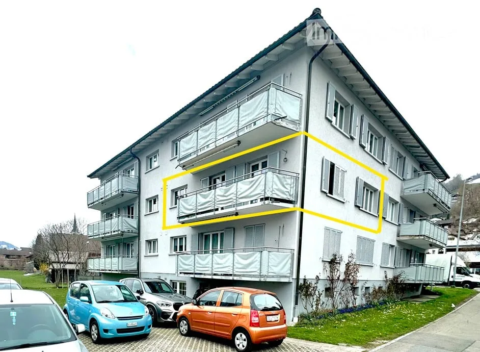 Lichtdurchflutete 3.5-Zimmer-Wohnung mit Südbalkon in Top-Lage mitten im Dorf – Foto 7 von 8