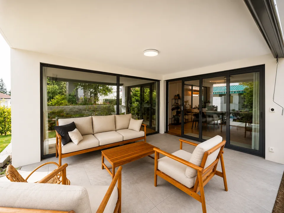 Appartement de jardin moderne 4.5 pièces avec 140 m² de jardin privé – photo 3 sur 7
