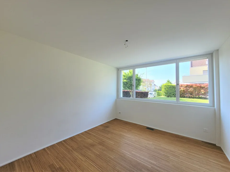 Appartamento di 4,5 locali al piano terra con posto giardino – foto 9 di 12