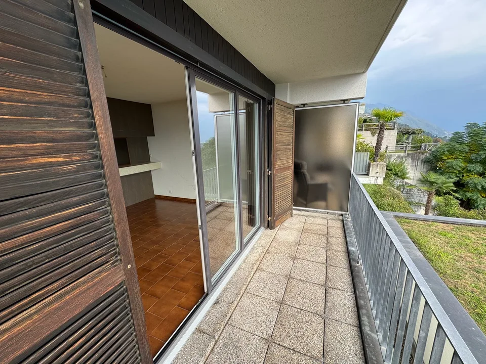 Charmante 1.5-Zimmer-Wohnung mit Balkon und Seeblick in Minusio – foto 2 di 8
