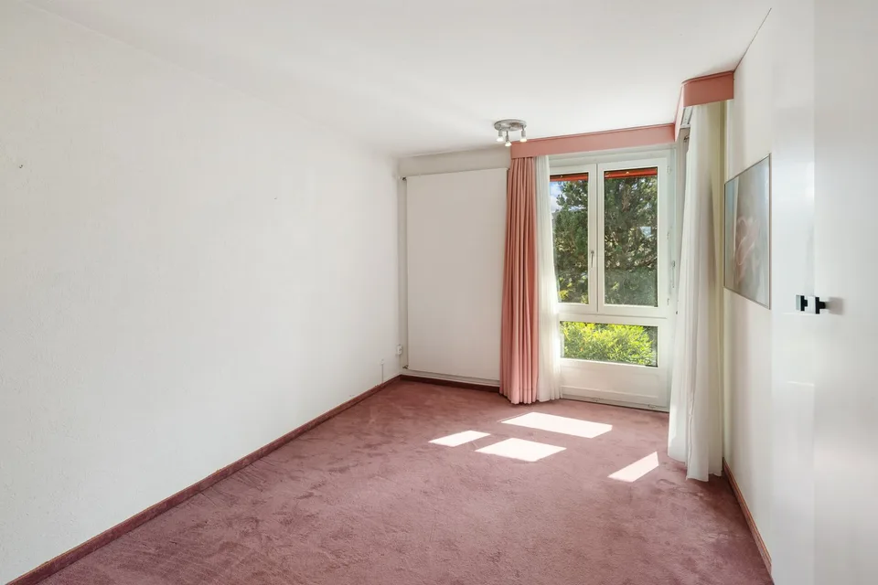 Maison mitoyenne avec charme, deux terrasses et jardin – photo 8 sur 13