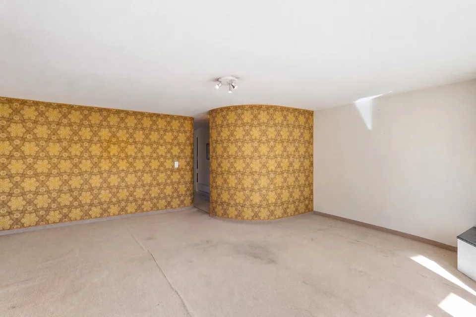 Maison mitoyenne avec charme, deux terrasses et jardin – photo 4 sur 13