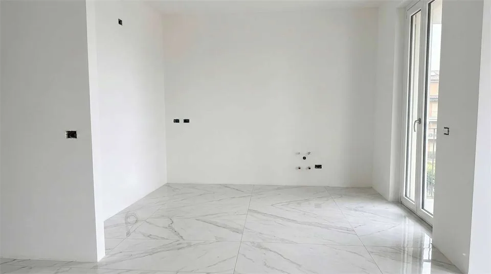 Geräumiges Dreizimmerapartment mit Garten in einer Residenz mit Swimmingpool und Spielplatz – Foto 11 von 13