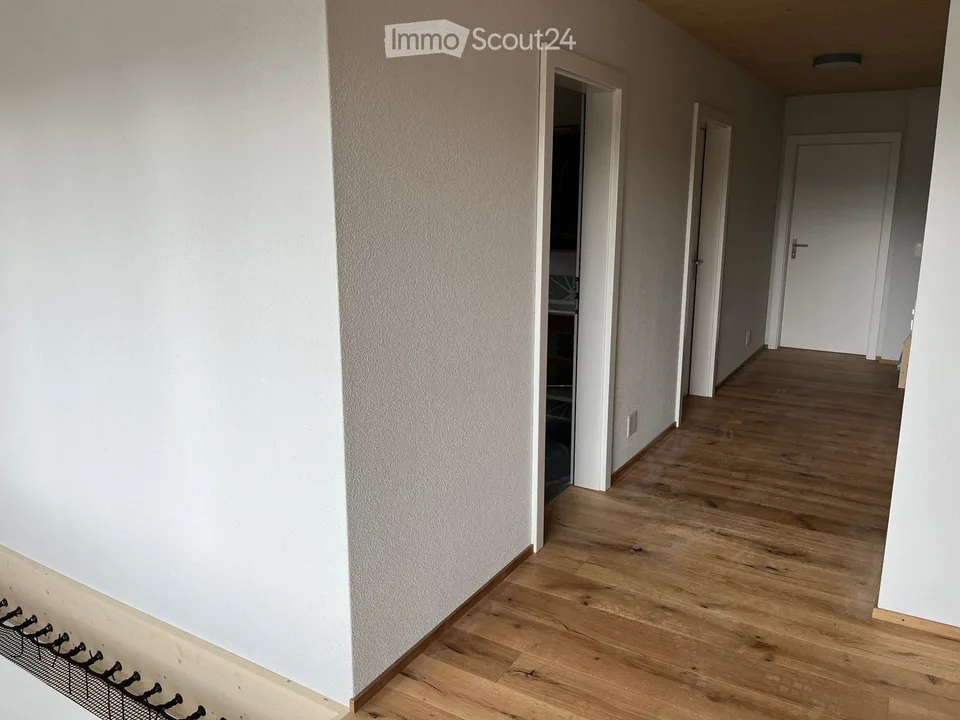6-Zi-Haushälfte in Thun zu vermieten, befristet Jan-Mrz 2027 – Foto 4 von 5