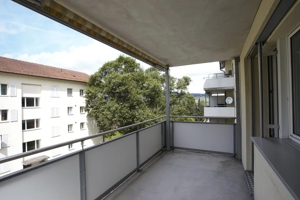 Appartamento di 4 locali ristrutturato con balcone a St. Gallen – foto 6 di 12