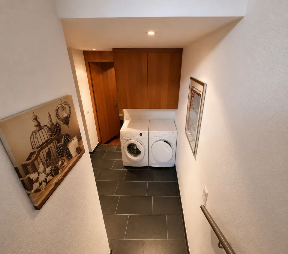 Appartement attractif de 4,5 pièces avec galerie et vue imprenable à Valbella – photo 22 sur 26