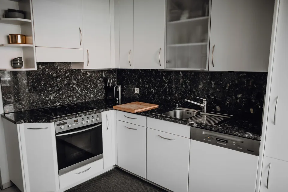 3 ZI-WOHNUNG IN BASEL - GUNDELDINGEN, MÖBLIERT, TEMPORÄR – foto 7 di 9