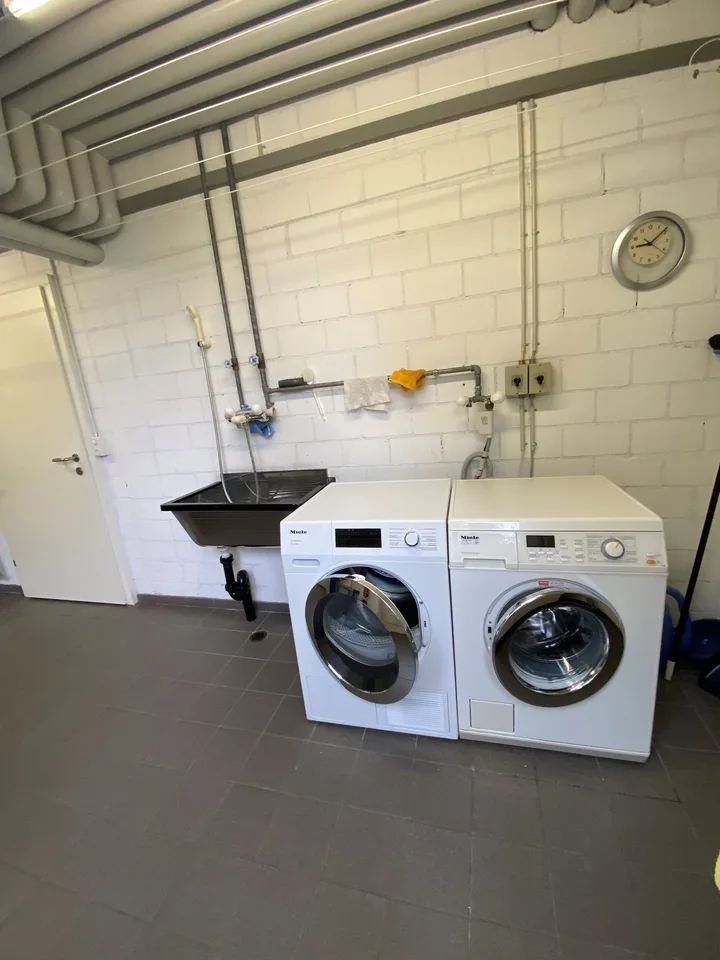Helle, moderne Wohnung mit Seesicht – Foto 14 von 16