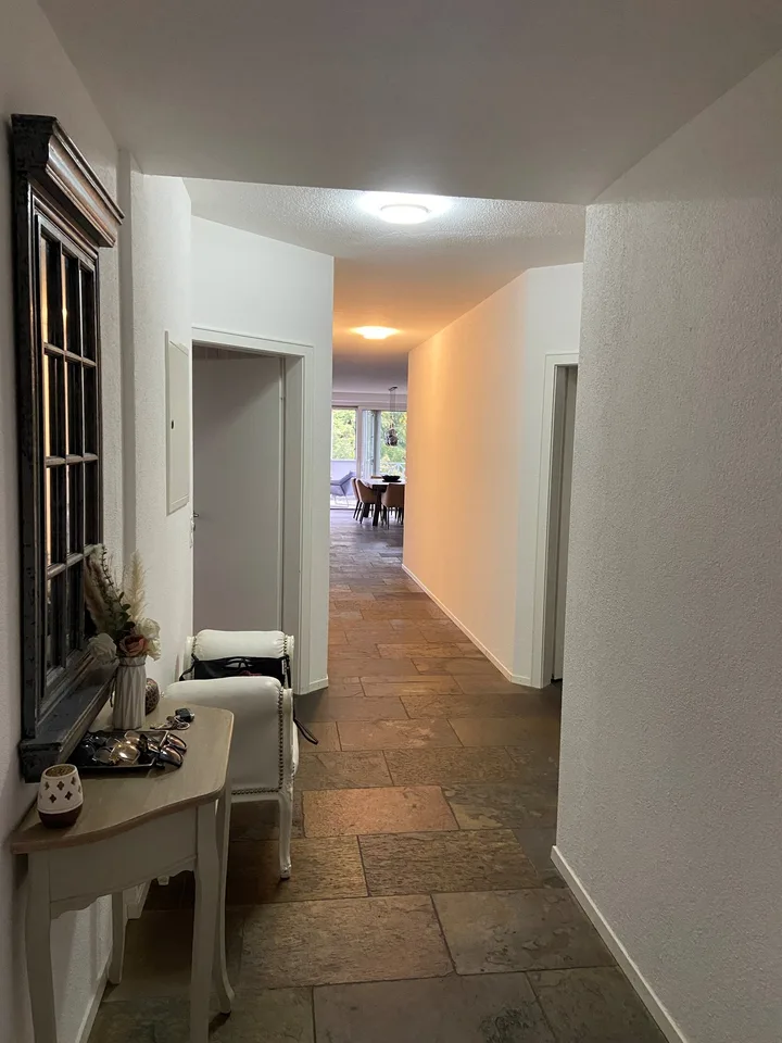 Helle, moderne Wohnung mit Seesicht – Foto 9 von 16