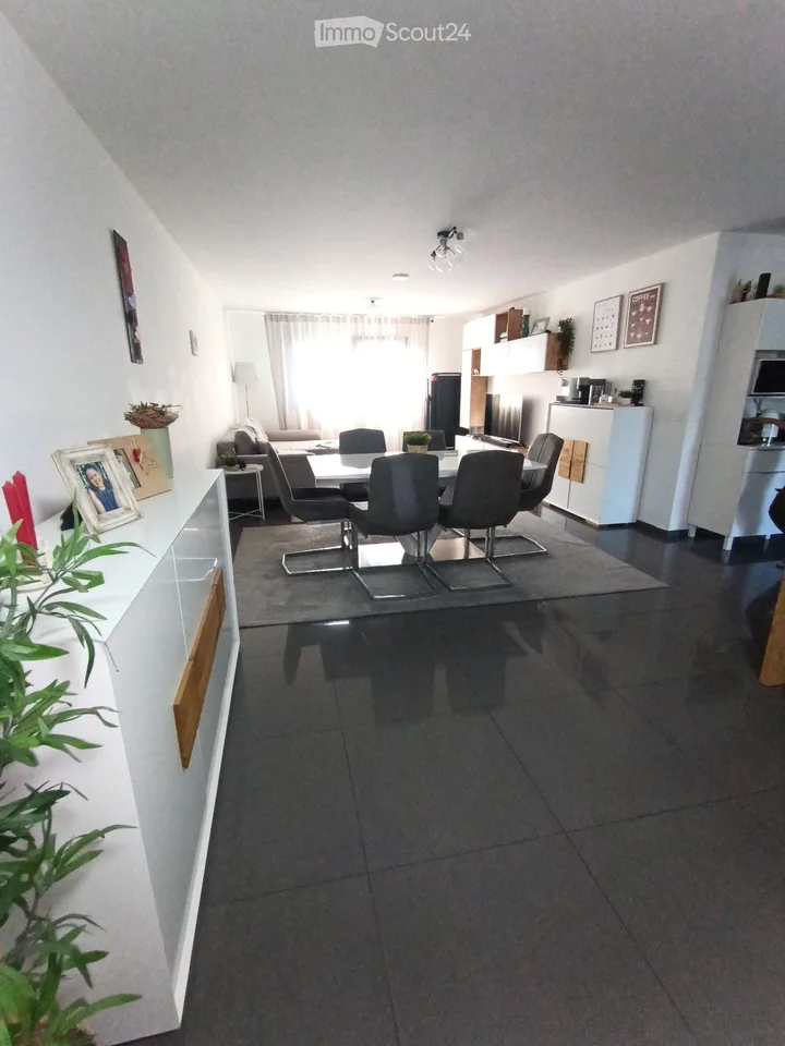 Gedanken, 4,5 Zimmer 110m2 – Foto 3 von 5