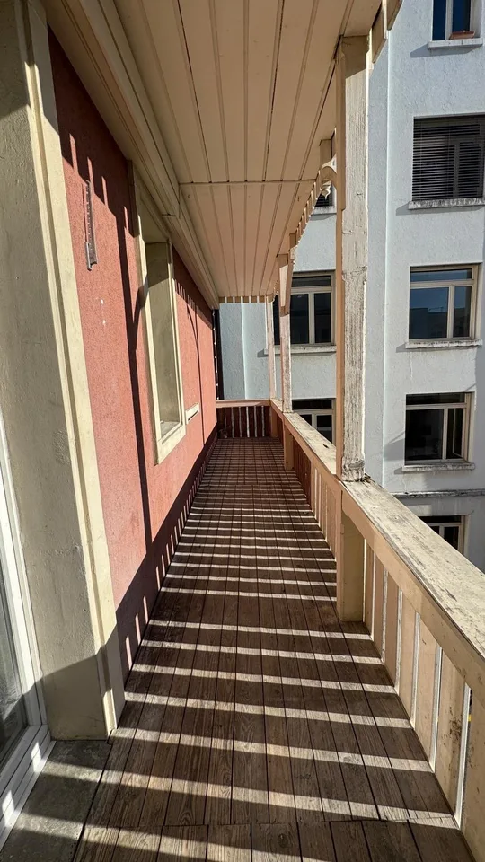 Appartamento ristrutturato di 4,5 locali con balcone in posizione centrale – foto 9 di 9