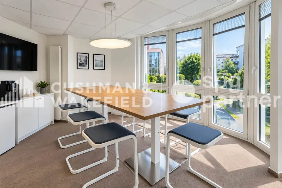 Bureaux lumineux Plug&Play de 293 m², avec parkings & dépôt - Fontaine 2 – photo 3 sur 7