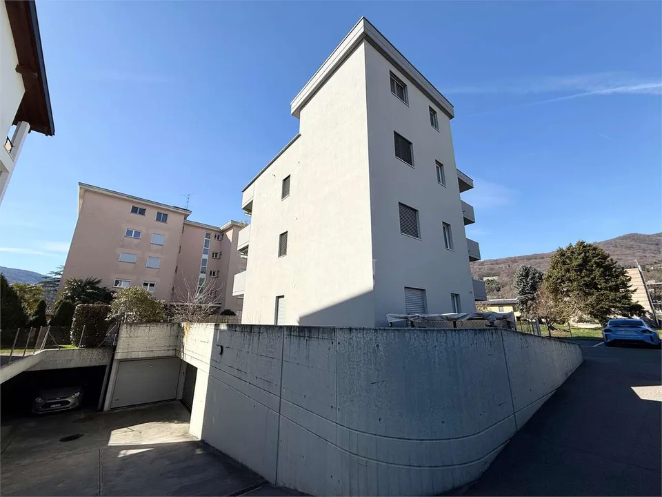 4,5 Lokale mit großer Panoramaterrasse und privatem Zugang zur Etage – Foto 13 von 13