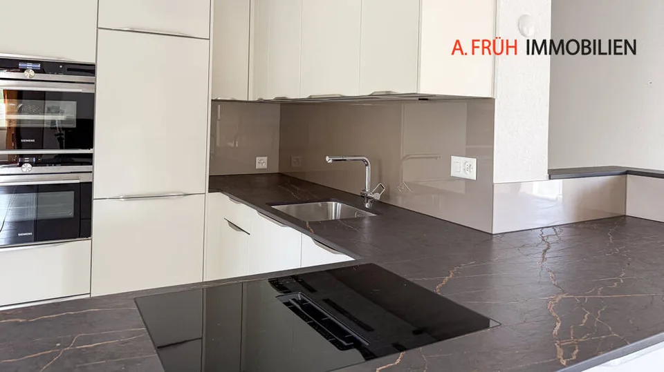 Two generations. One home. Many possibilities. – photo 8 of 12