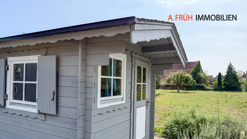 Two generations. One home. Many possibilities. – photo 10 of 12