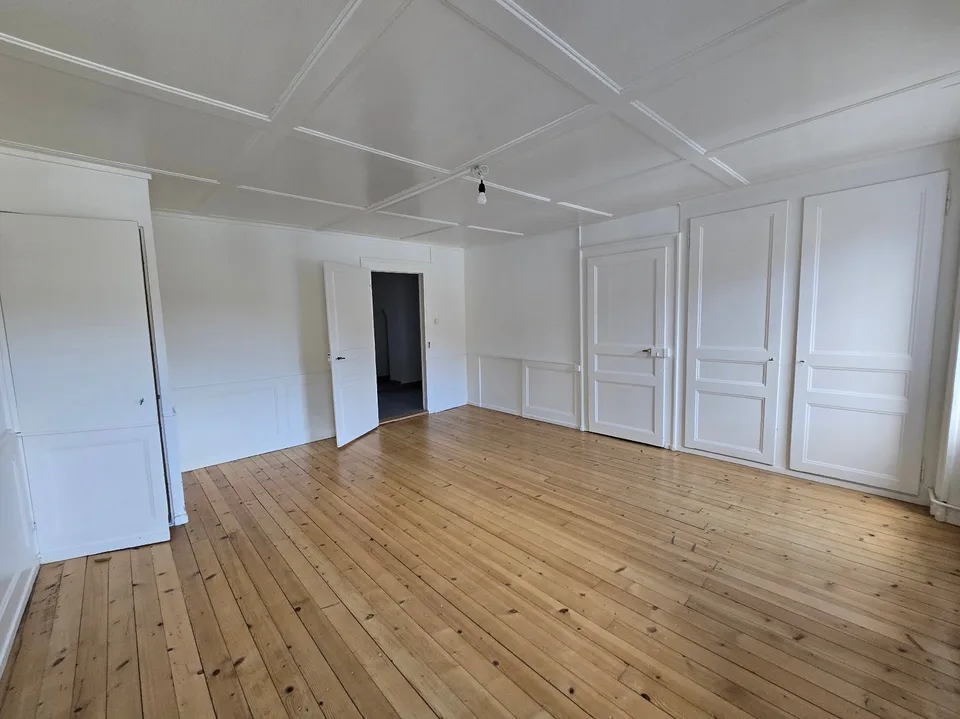 Spacieux appartement de 4 pièces au centre de Fleurier – photo 8 sur 12