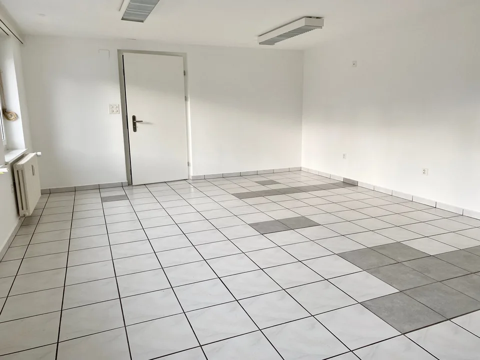 Helles Büro im Erdgeschoss an ruhiger Lage – Foto 3 von 5
