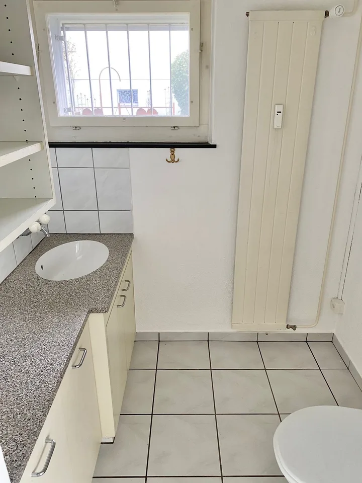 Helles Büro im Erdgeschoss an ruhiger Lage – Foto 4 von 5