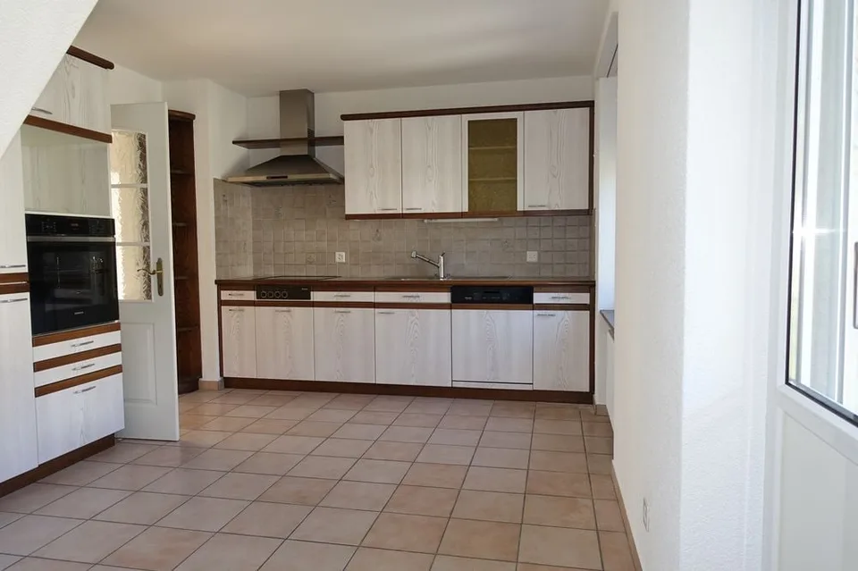 Tramelan - Appartement lumineux de 3 1/2 pièces situé au centre de la localité – photo 4 sur 10