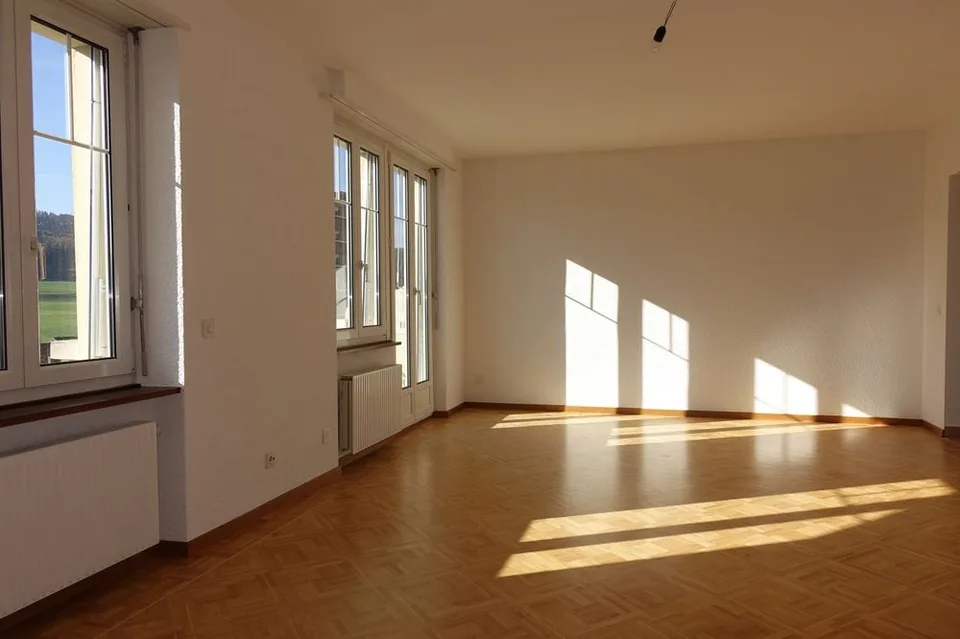 Tramelan - Appartement lumineux de 3 1/2 pièces situé au centre de la localité – photo 2 sur 10