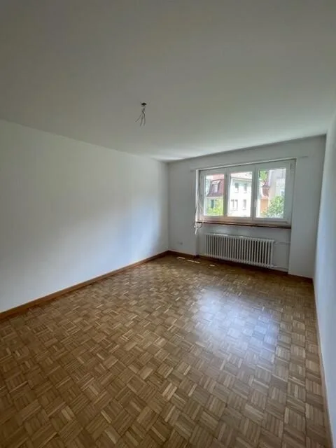 Grosszügige Wohnung an ruhiger Lage im Quartier Weinegg – Foto 3 von 6