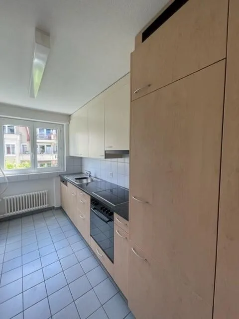 Grosszügige Wohnung an ruhiger Lage im Quartier Weinegg – Foto 4 von 6