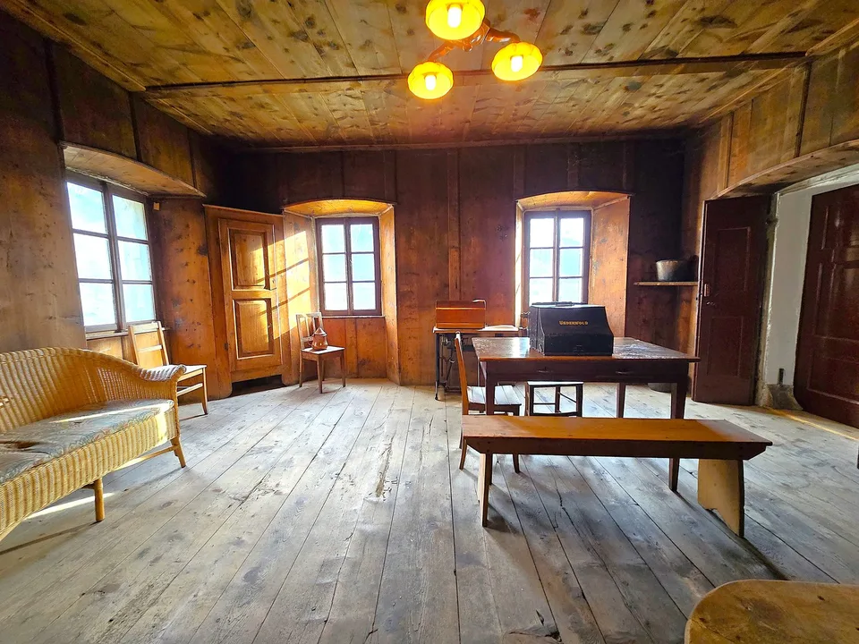 Charmantes historisches Haus mit grossem Grundstück – foto 4 di 30