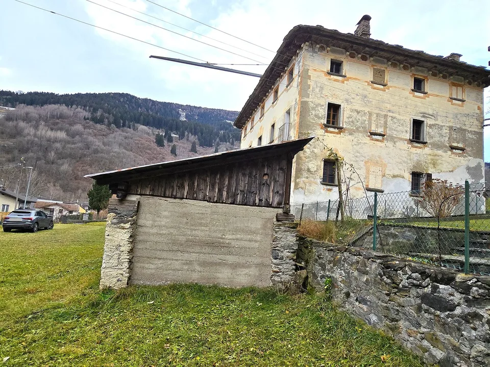 Charmantes historisches Haus mit grossem Grundstück – foto 28 di 30