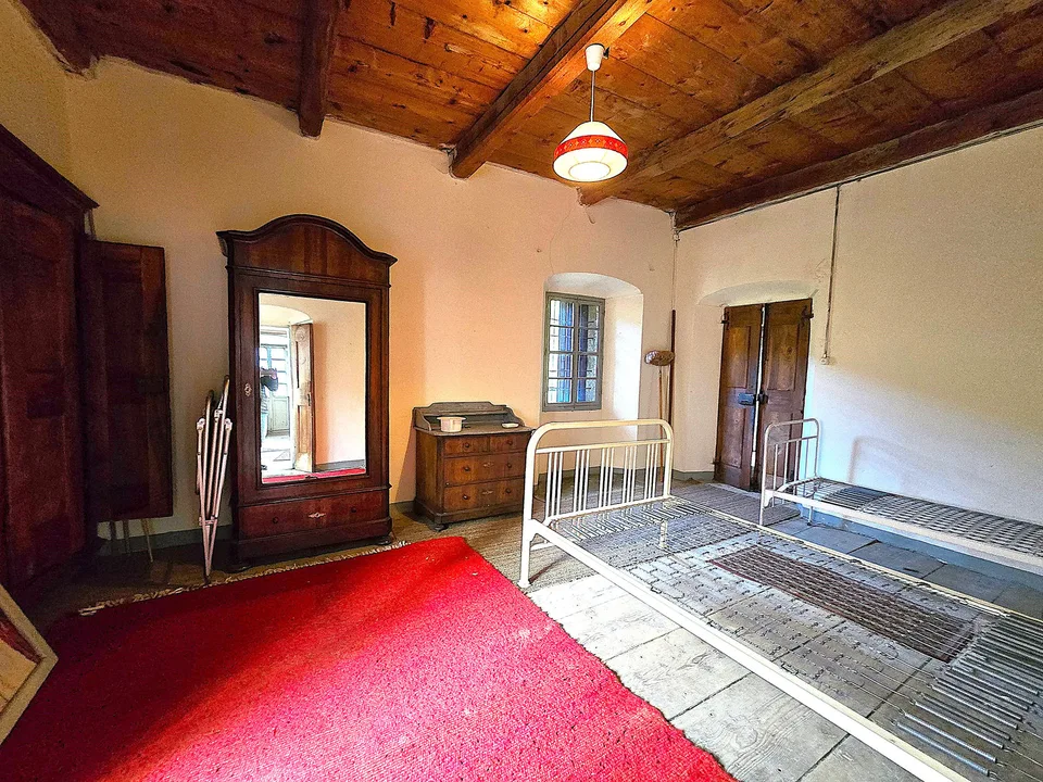 Charmantes historisches Haus mit grossem Grundstück – foto 12 di 30