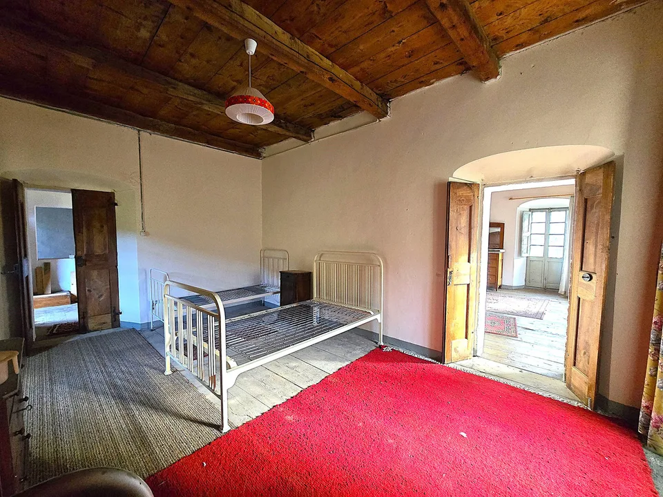 Charmantes historisches Haus mit grossem Grundstück – foto 11 di 30