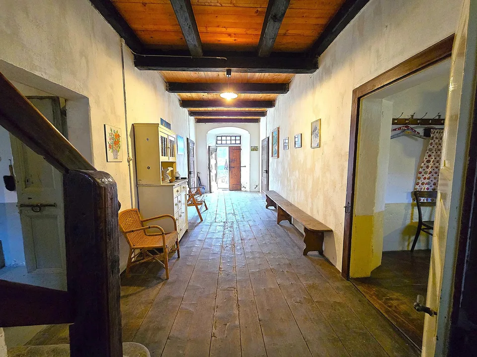 Charmantes historisches Haus mit grossem Grundstück – foto 20 di 30