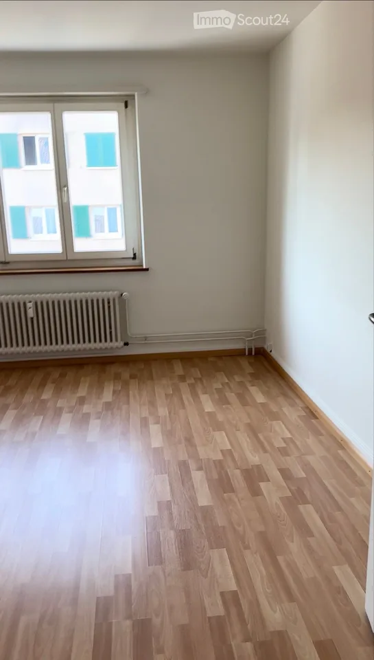 Schöne 3 Zimmerwohnung sehr zentral und ruhig – Foto 3 von 5