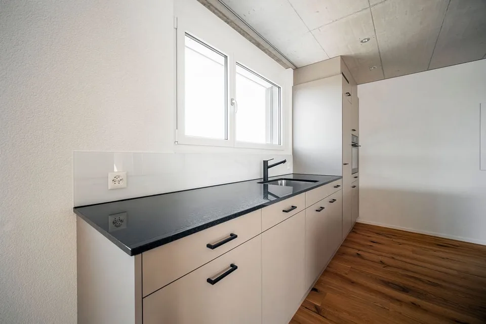 Appartement de construction moderne 4.5 pièces avec balcon à Bäriswil – photo 13 sur 30