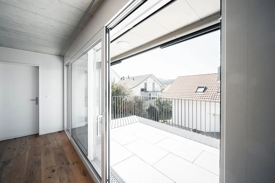 Appartement de construction moderne 4.5 pièces avec balcon à Bäriswil – photo 5 sur 30