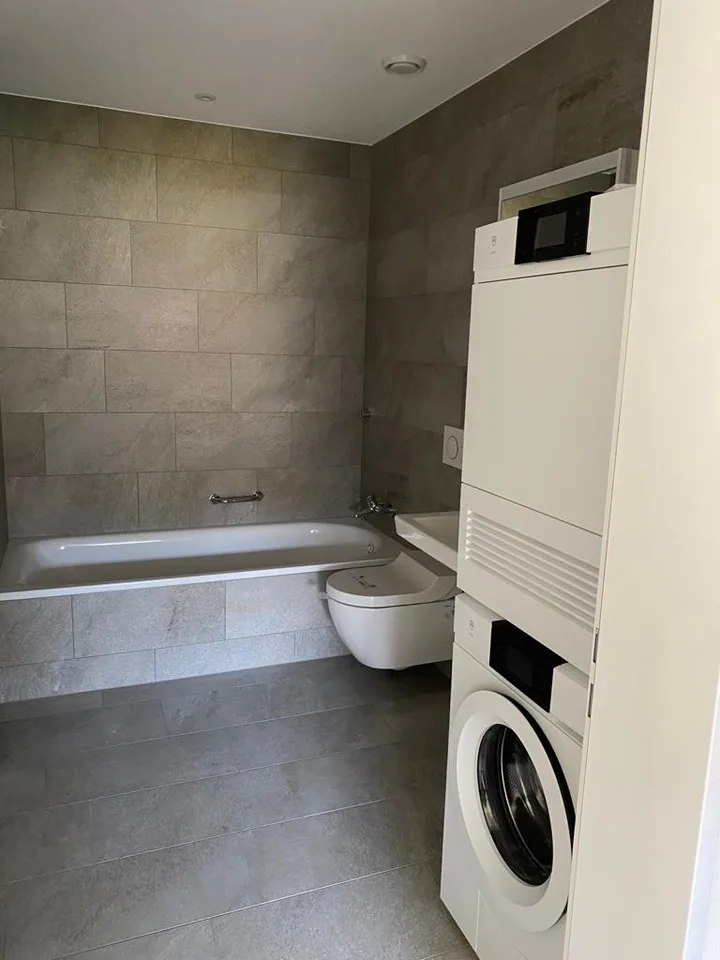 Appartamento moderno e luminoso in standard di proprietario – foto 2 di 12