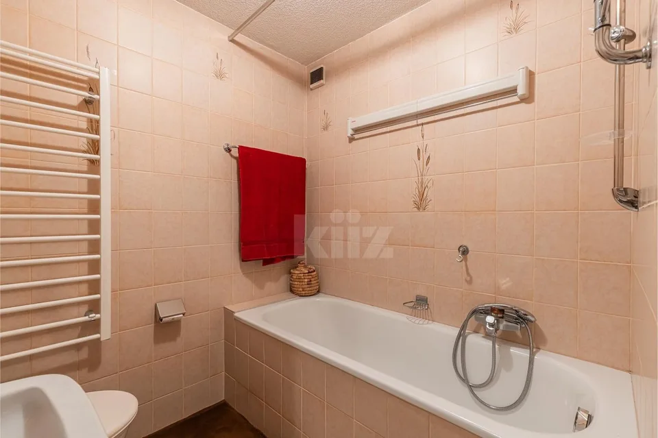 Charmanter Duplex-Wohnung mit Terrasse – Foto 9 von 13
