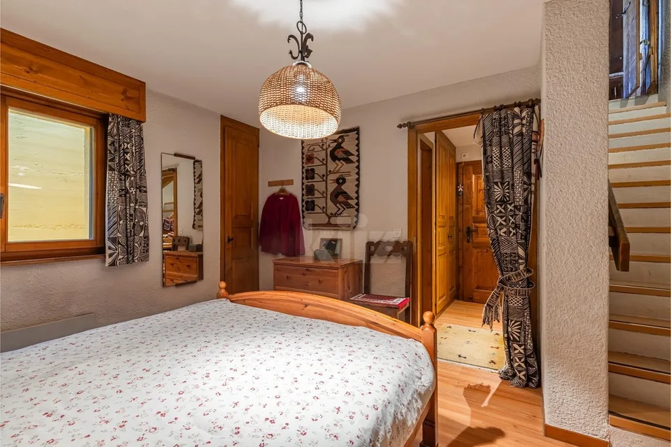 Charmanter Duplex-Wohnung mit Terrasse – Foto 8 von 13