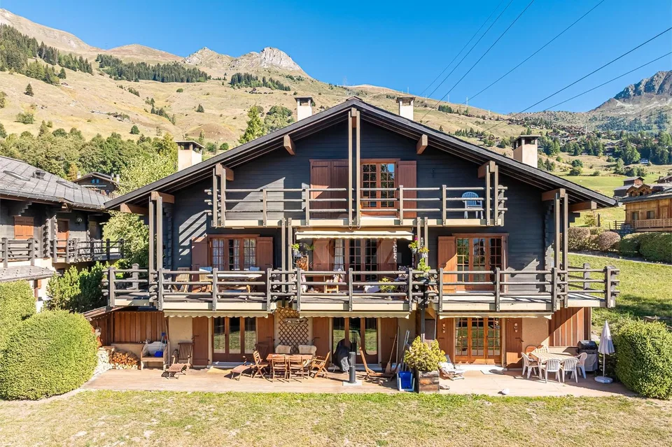 Charmanter Duplex-Wohnung mit Terrasse – Foto 11 von 13