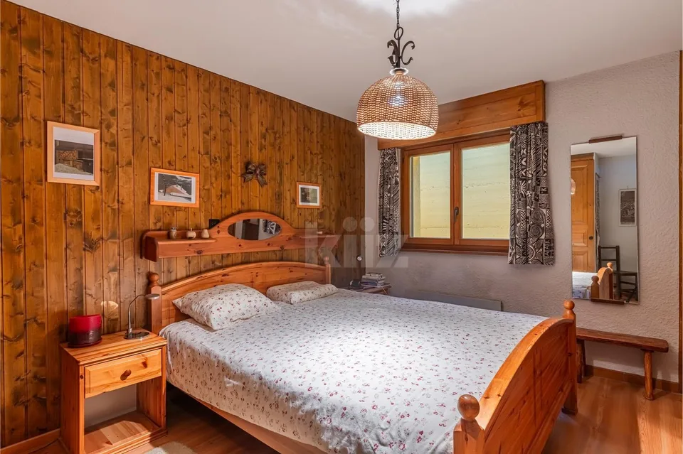 Charmanter Duplex-Wohnung mit Terrasse – Foto 10 von 13