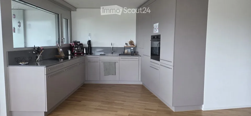 Modernes Zimmer mit privatem Bad & Bergblick – Foto 2 von 5
