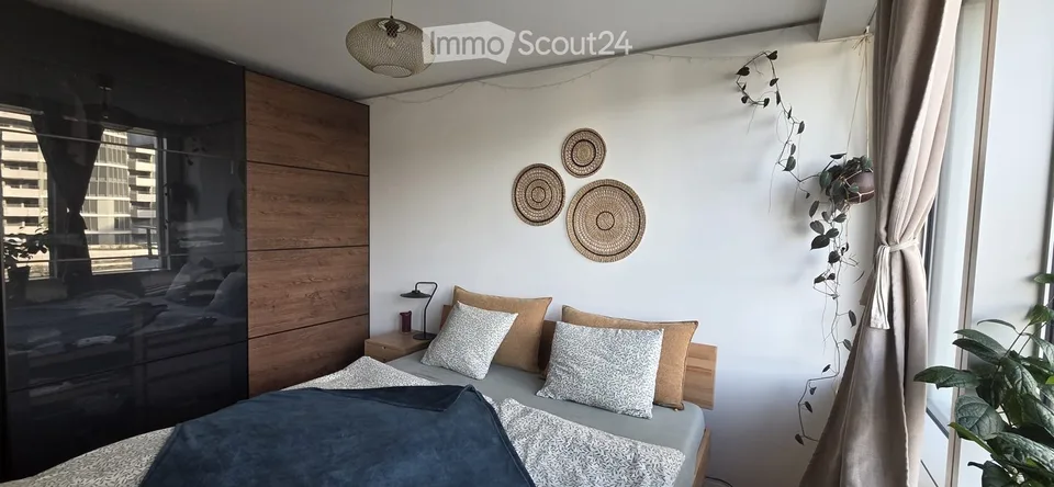 Modernes Zimmer mit privatem Bad & Bergblick – Foto 3 von 5