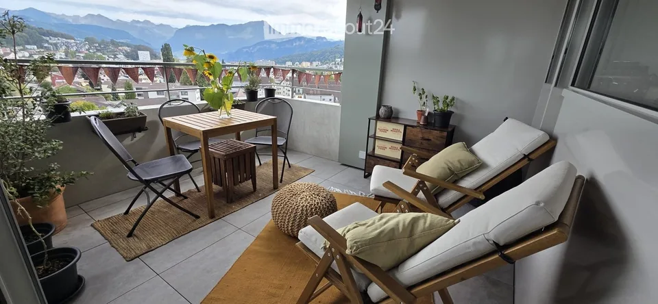 Modernes Zimmer mit privatem Bad & Bergblick – Foto 5 von 5
