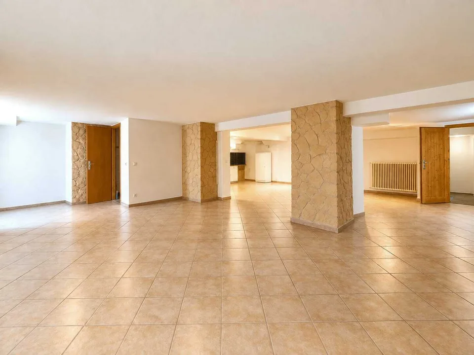 Galleria atipica nel cuore di Montreux - Disponibile da subito! – foto 2 di 4